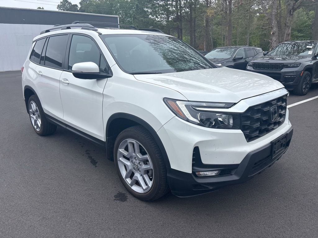 Used 2024 Honda Passport EX-L image 3