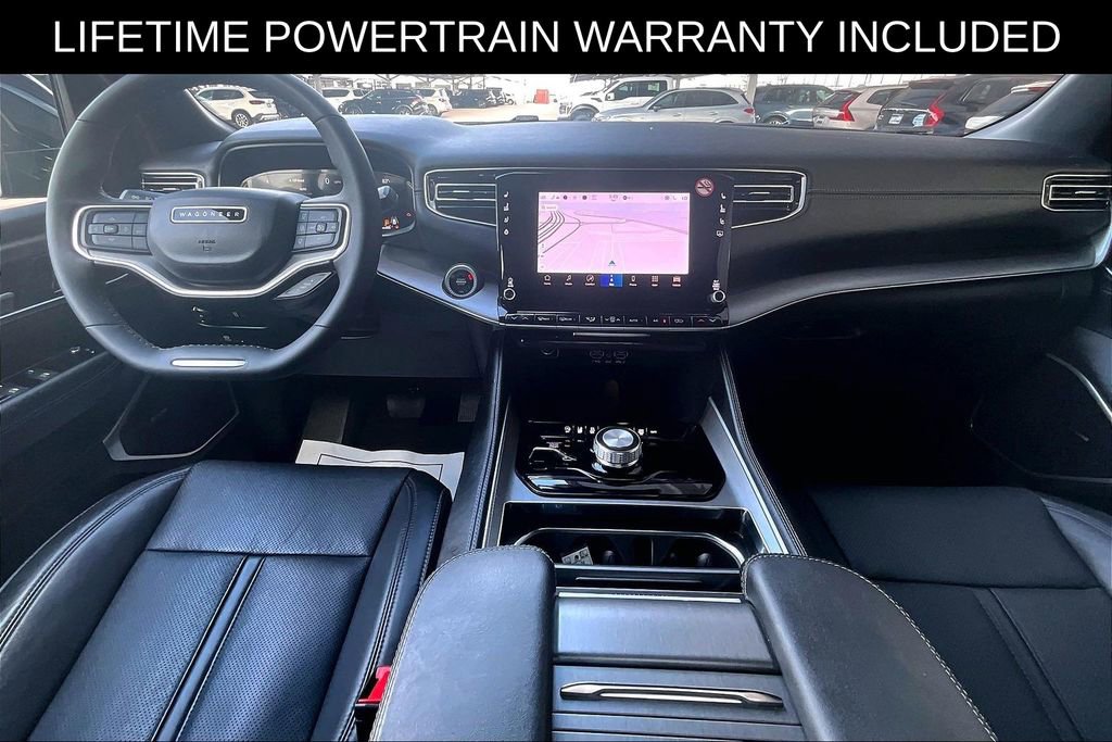 Used 2025 Jeep Wagoneer Series II w/ 8-Passenger Seating Package image 16