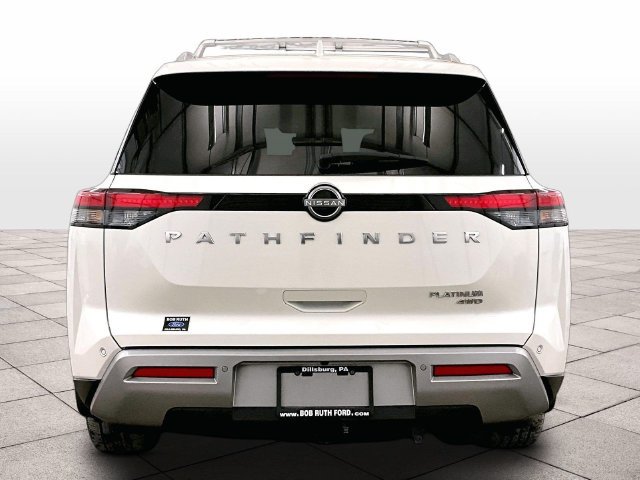 Used 2023 Nissan Pathfinder Platinum w/ Cargo Package AWD/4WD image 4