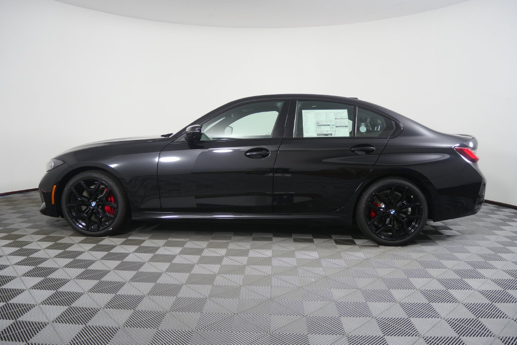 New 2026 BMW 330i Sedan w/ M Sport Package RWD image 7