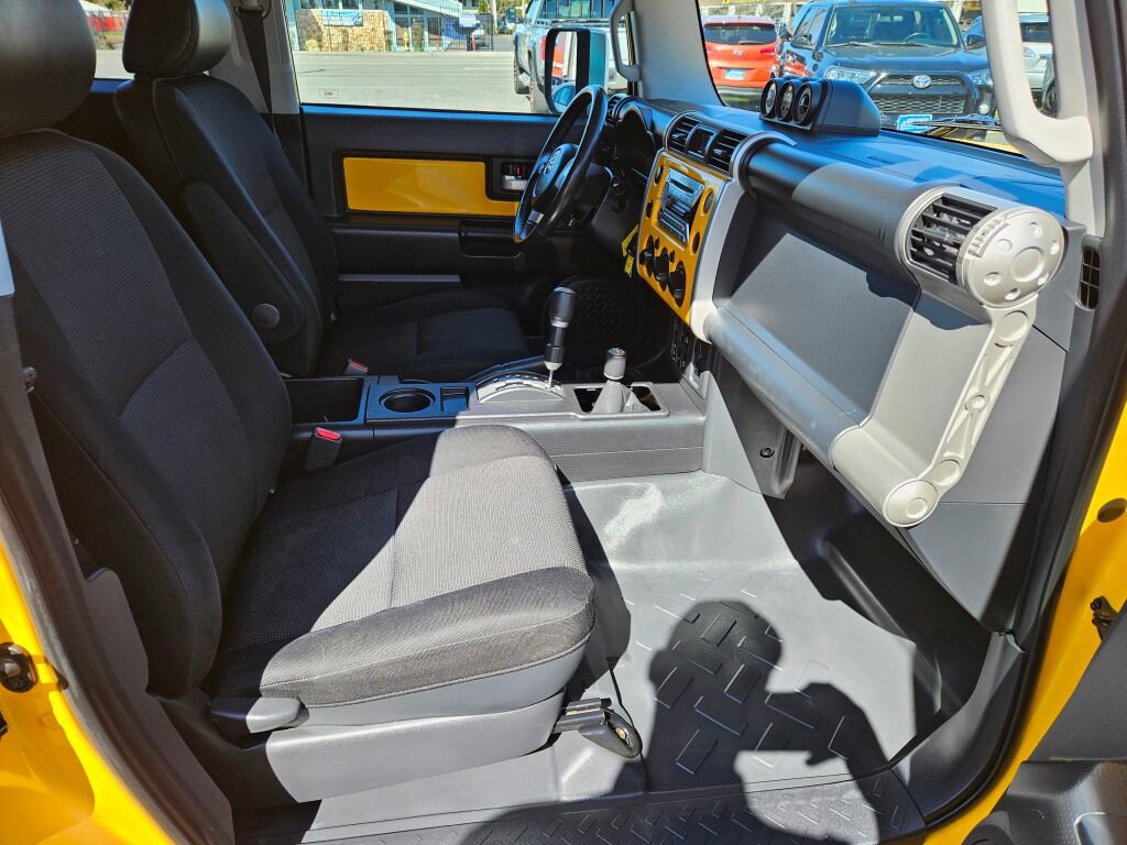Used 2007 Toyota FJ Cruiser 4WD image 9