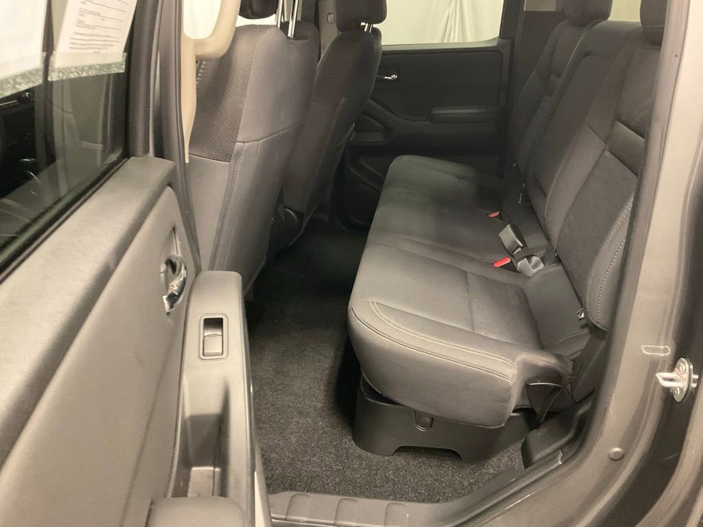 Used 2024 Nissan Frontier SV image 24
