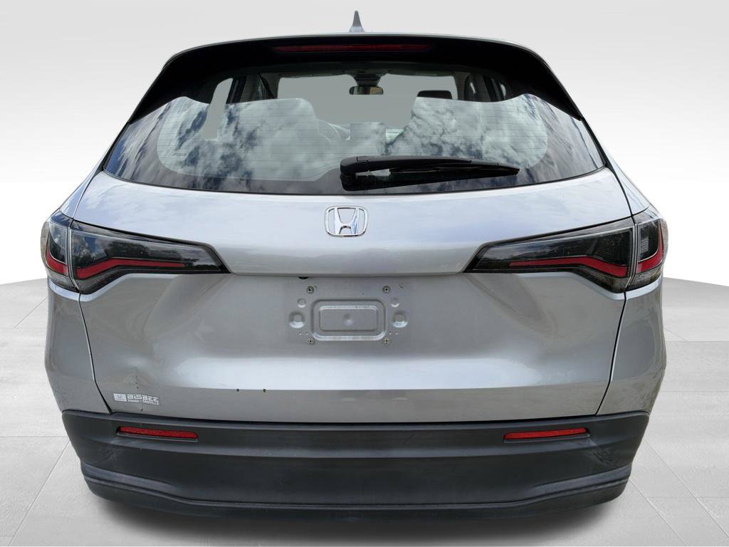 Used 2023 Honda HR-V LX image 8