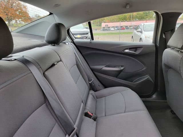 Used 2019 Chevrolet Cruze LT image 18