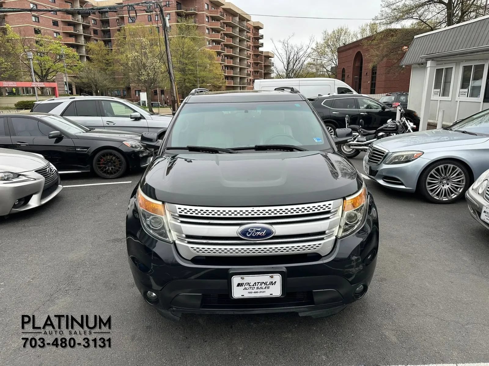 Used 2014 Ford Explorer XLT w/ Equipment Group 202A AWD/4WD image 5