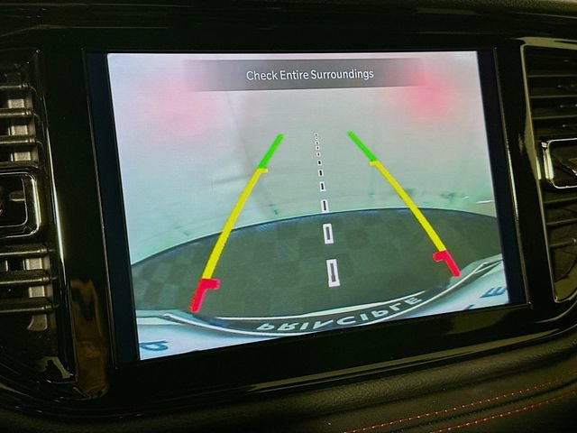 Used 2024 Dodge Durango GT RWD image 17
