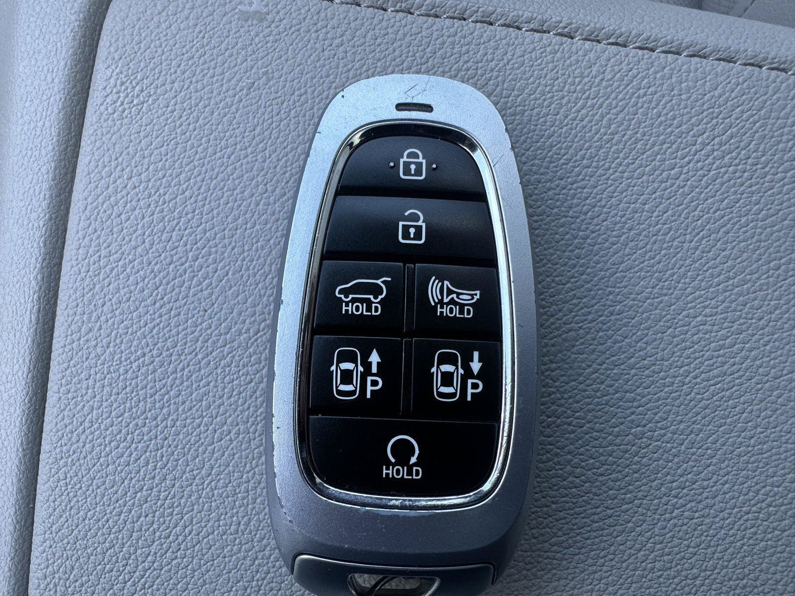 Certified 2023 Hyundai Tucson Limited AWD/4WD image 14