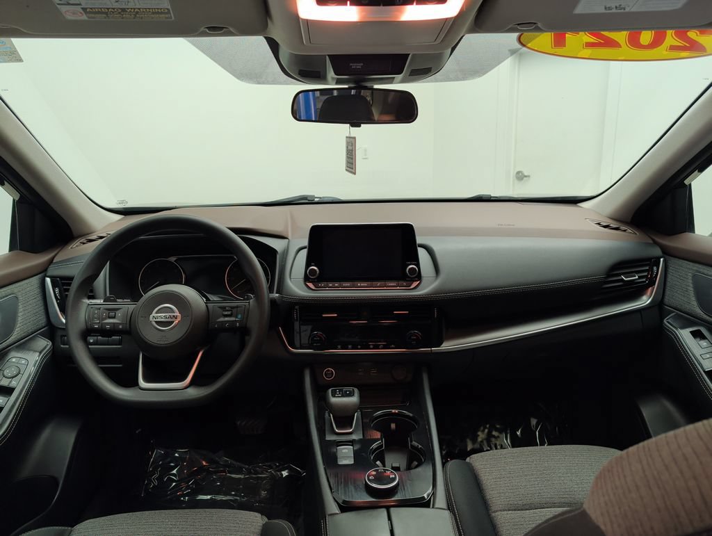 Used 2021 Nissan Rogue SV AWD/4WD image 16