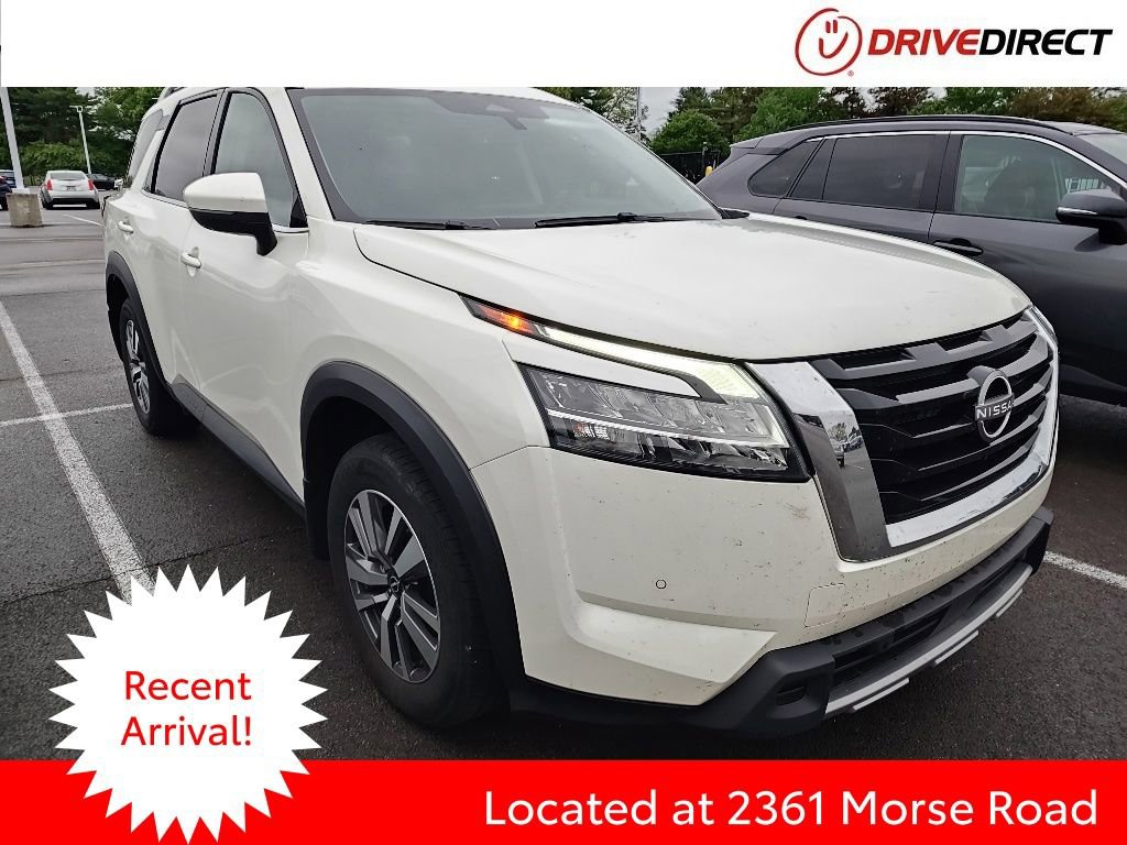 Used 2024 Nissan Pathfinder SL w/ Cargo Package