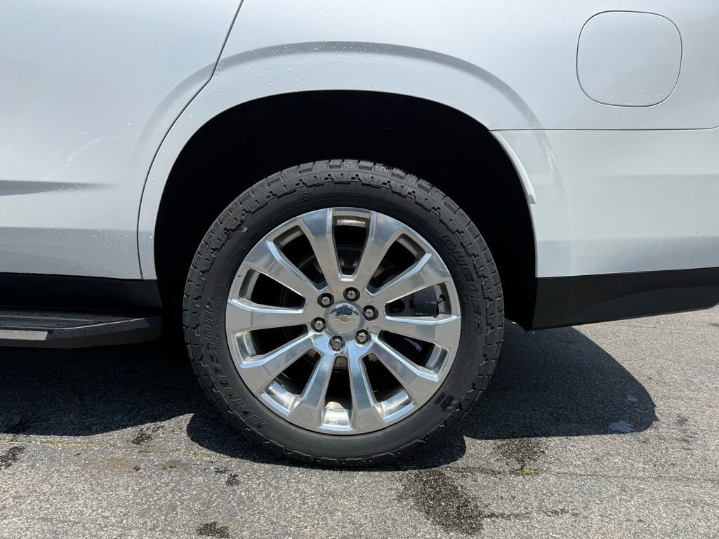 Used 2023 Chevrolet Tahoe Premier AWD/4WD image 27