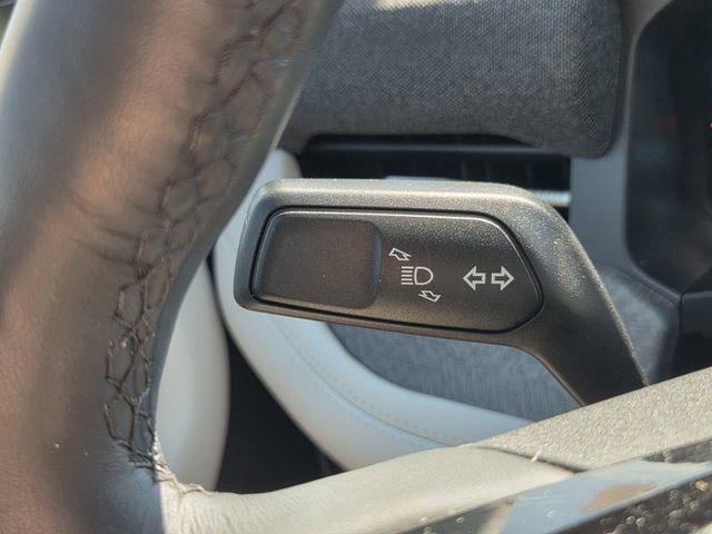 Used 2025 Ford Explorer Platinum w/ Ultimate Package RWD image 34