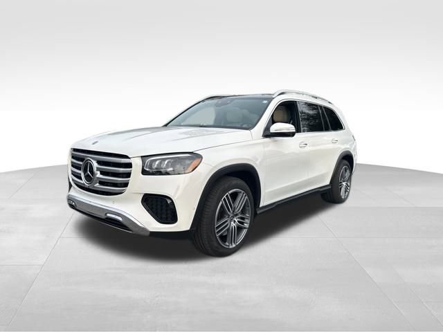 Used 2025 Mercedes-Benz GLS 450 4MATIC image 2