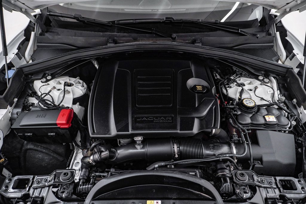 Used 2022 Jaguar F-PACE S image 28