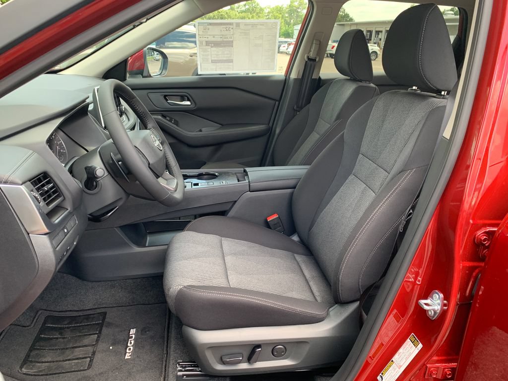 New 2026 Nissan Rogue SV FWD image 17