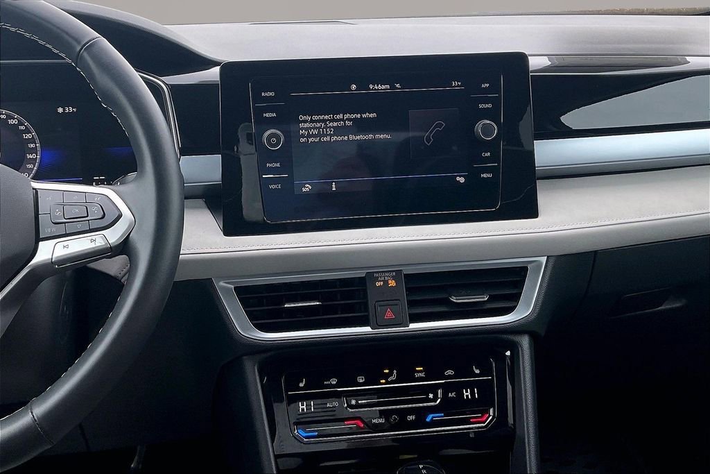 Used 2025 Volkswagen Taos SE image 11