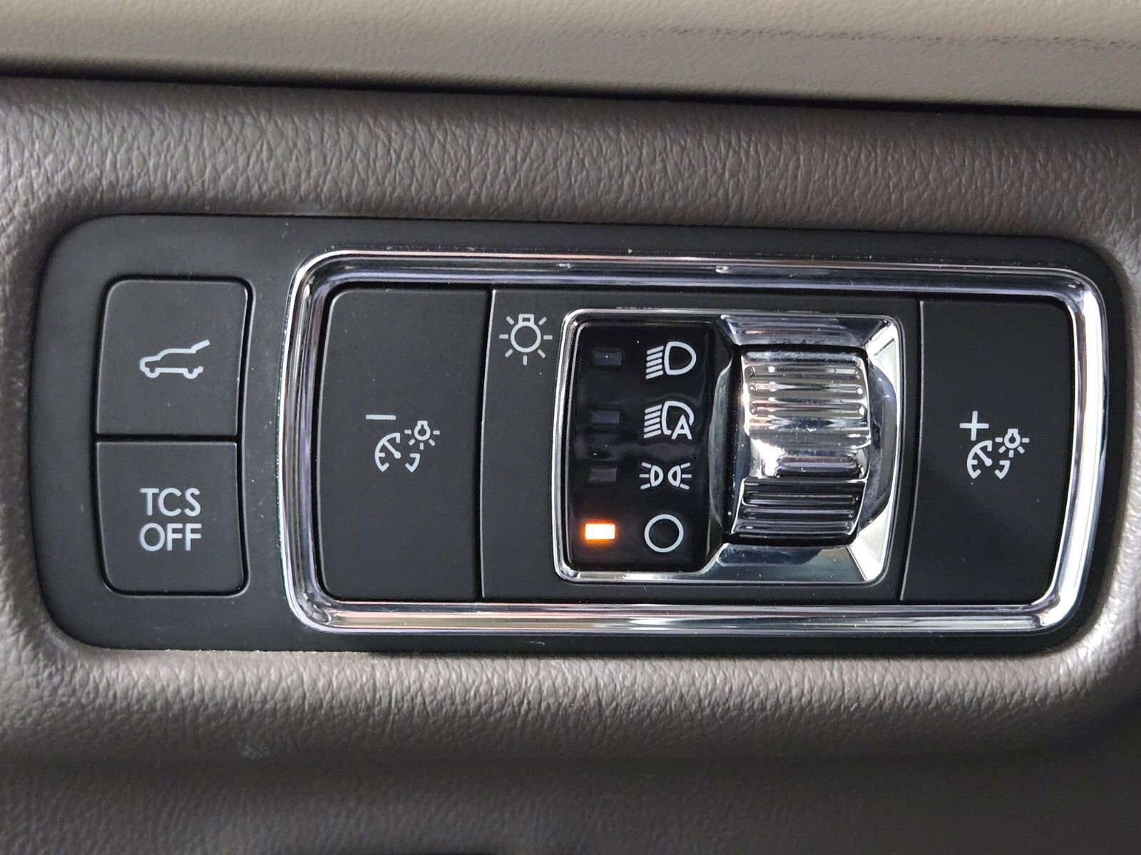 Certified 2022 Lincoln Nautilus AWD w/ Premium Package image 23