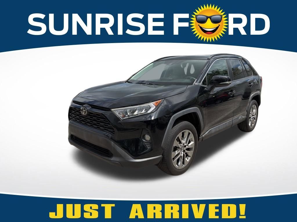 Used 2019 Toyota RAV4 XLE Premium image 1