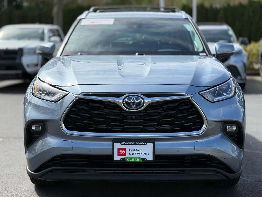 Used 2023 Toyota Highlander Limited image 8