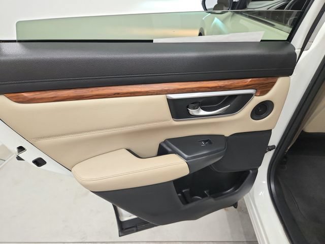 Used 2017 Honda CR-V Touring image 28