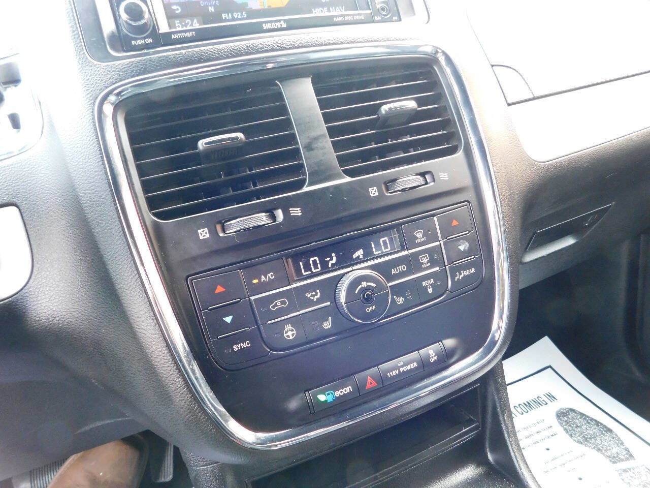 Used 2019 Dodge Grand Caravan GT image 31