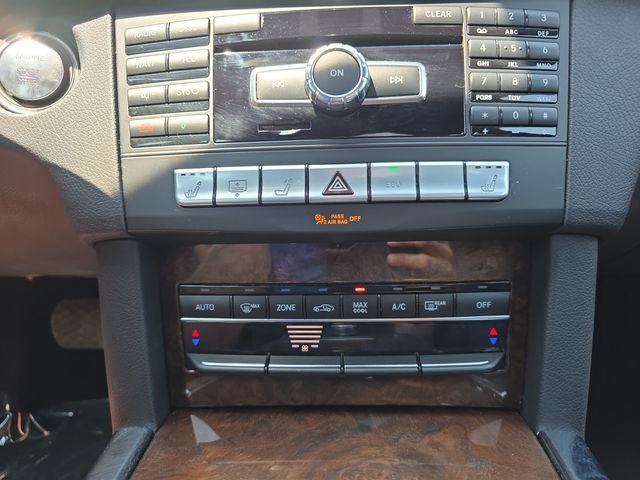 Used 2014 Mercedes-Benz E 350 4MATIC Sedan image 31