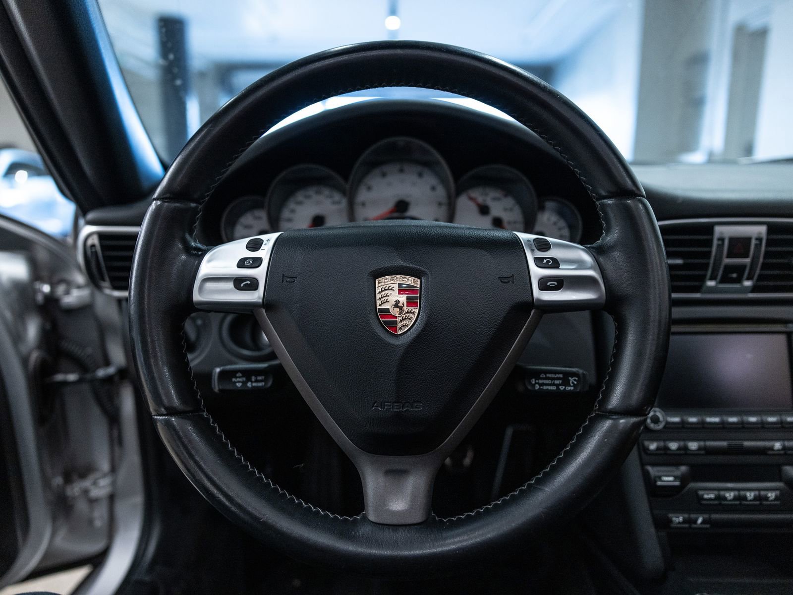 Used 2009 Porsche 911 Carrera S image 6