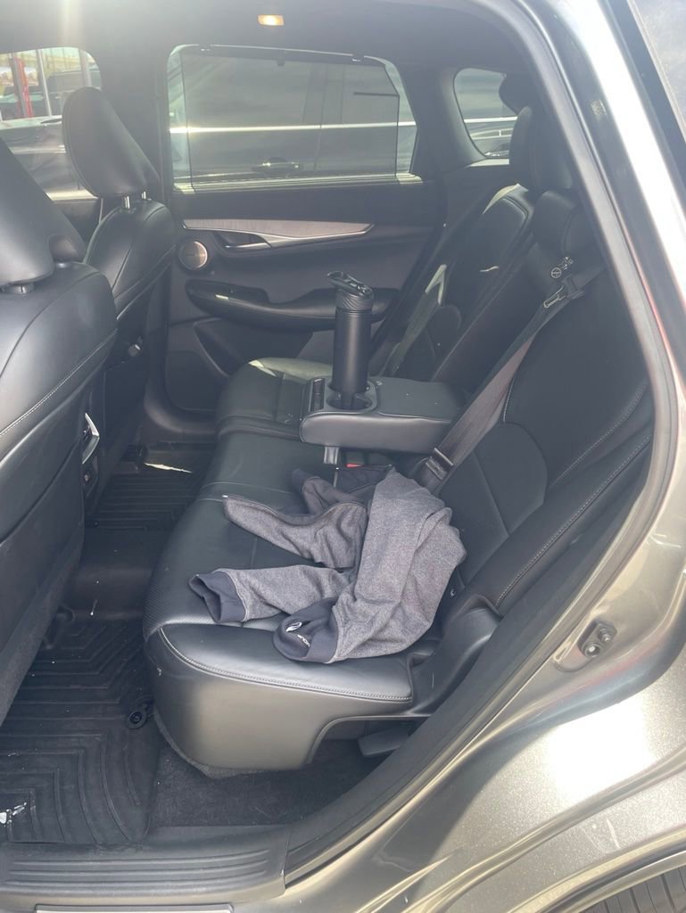 Used 2019 INFINITI QX50 Essential w/ Sensory Package AWD/4WD image 9
