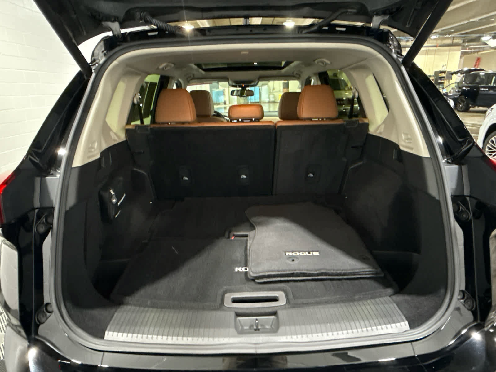 Certified 2024 Nissan Rogue Platinum AWD/4WD image 26