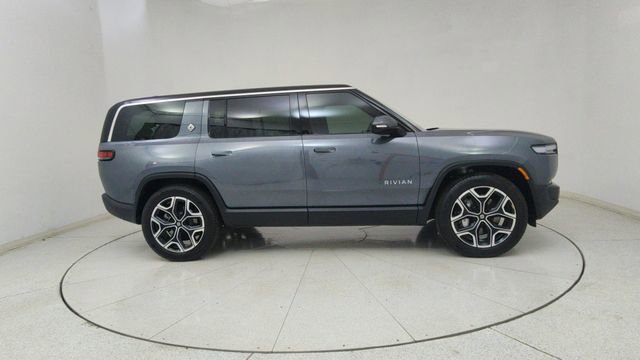 Used 2025 Rivian R1S Adventure image 65