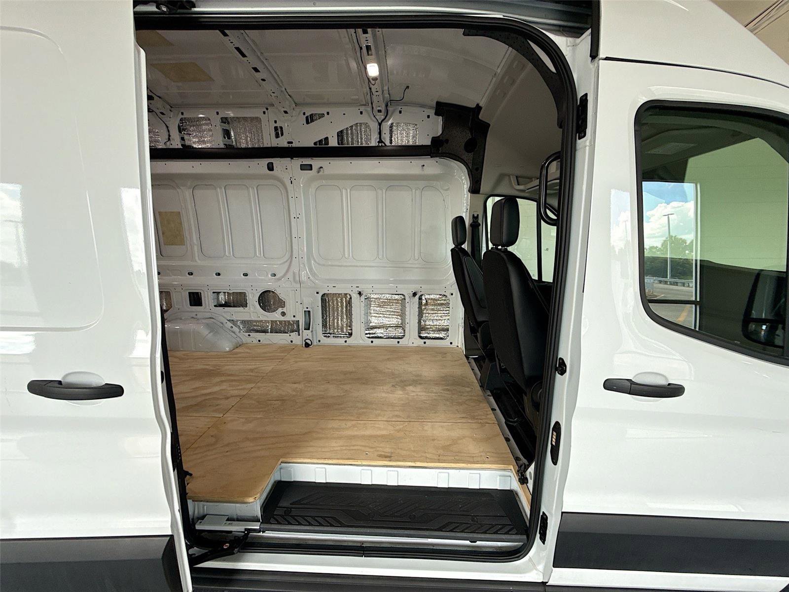 Used 2025 Ford Transit 350 148 High Roof Extended DRW RWD image 17