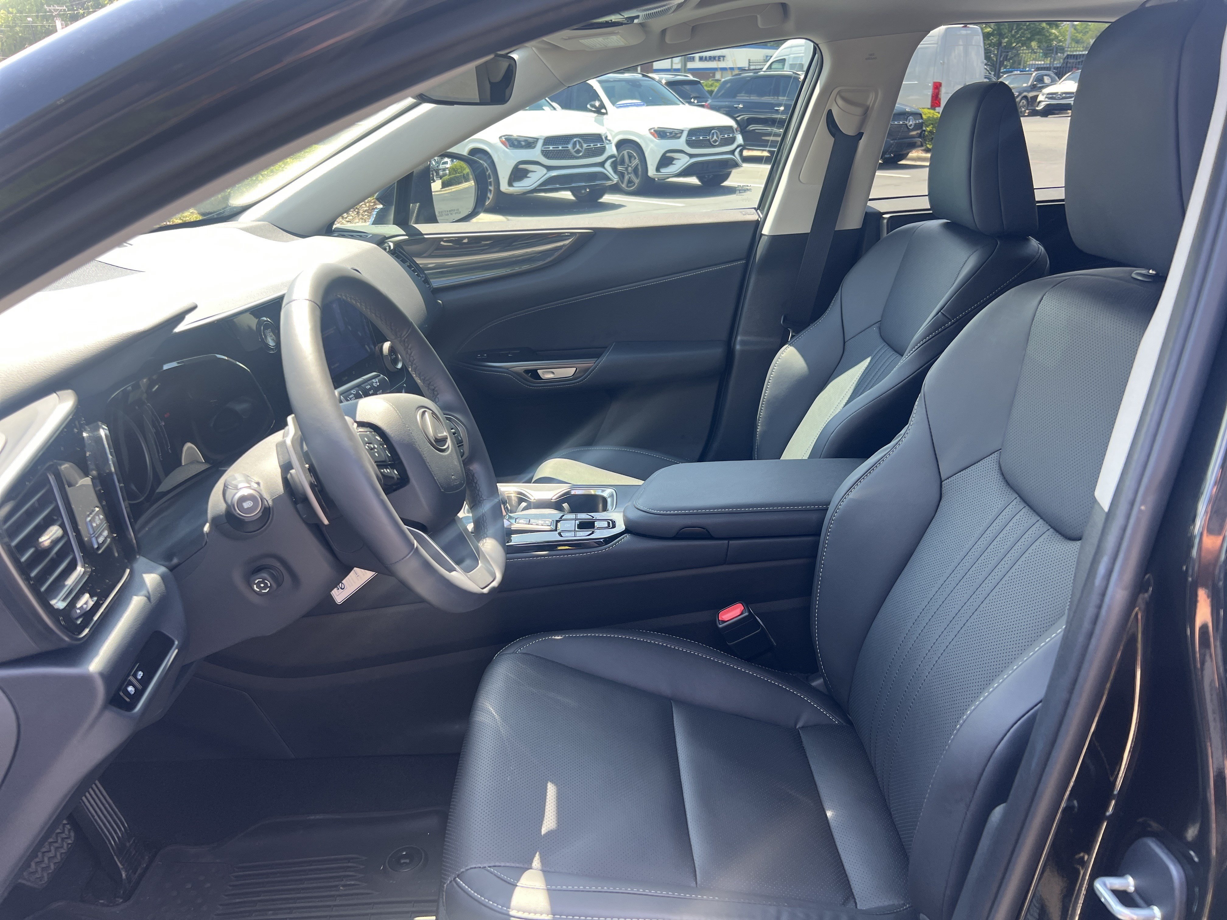 Certified 2025 Lexus NX 350 AWD w/ Accessory Package (2T) image 16