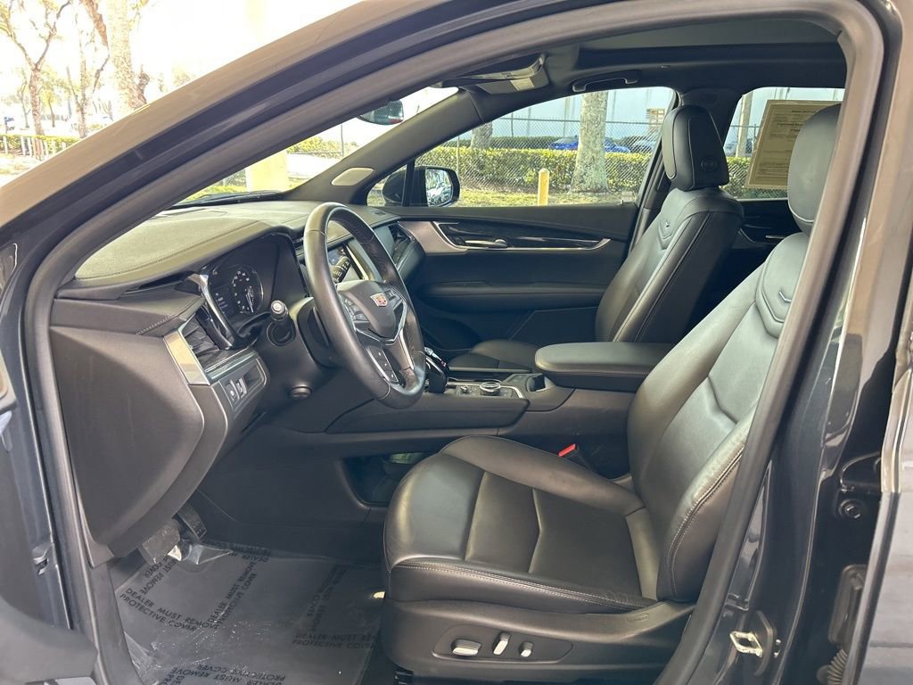 Used 2023 Cadillac XT5 Premium Luxury image 5