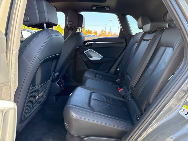 Used 2021 Audi Q3 2.0T Premium w/ Convenience Package AWD/4WD image 17