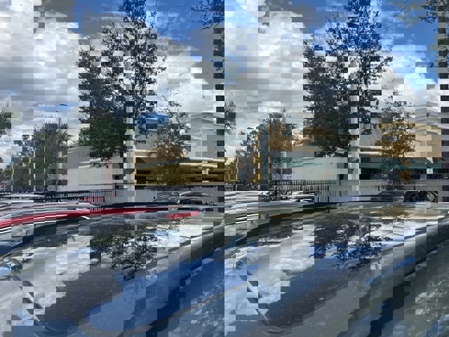 Certified 2025 Volkswagen Atlas Peak Edition SE image 15