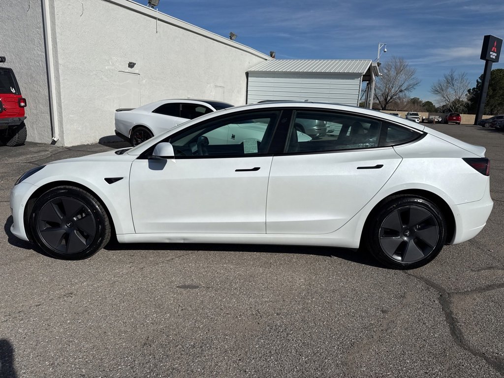 Used 2021 Tesla Model 3 Standard Range Plus image 4