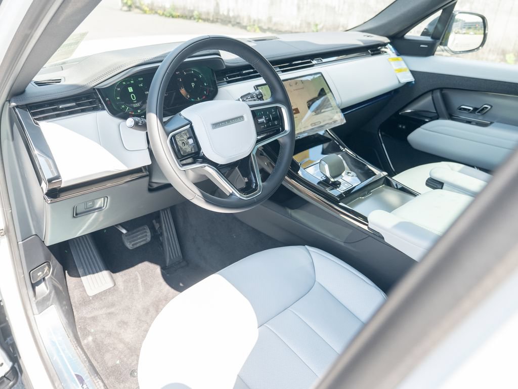 New 2027 Land Rover Range Rover Sport SE AWD/4WD image 11