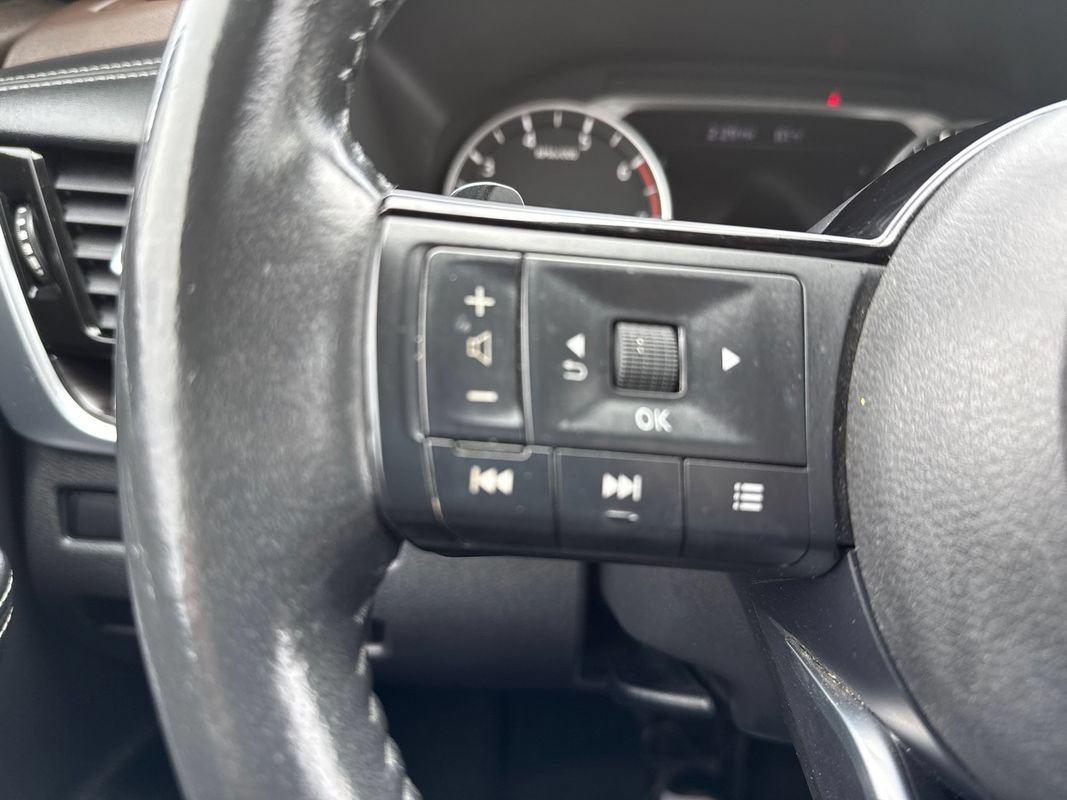 Used 2021 Nissan Rogue SL AWD/4WD image 23