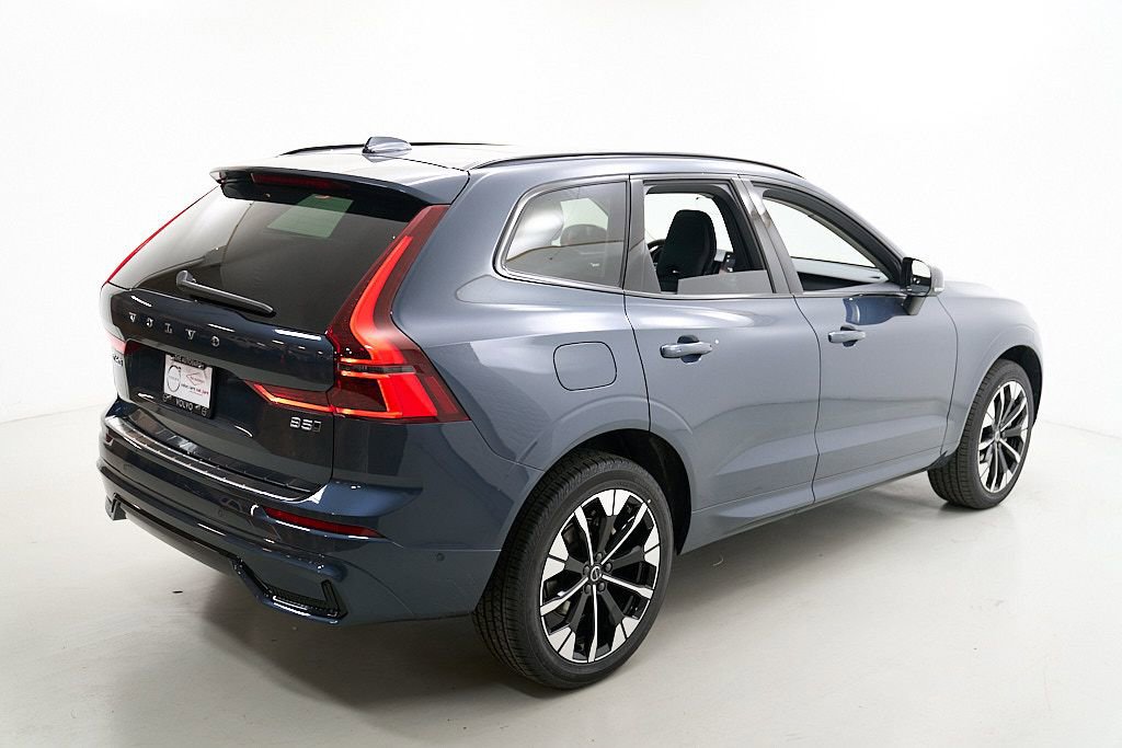 New 2026 Volvo XC60 B5 Plus w/ Climate Package AWD/4WD image 9