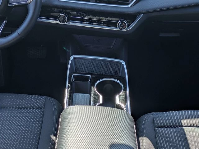 Used 2025 Chevrolet Equinox LT FWD image 17