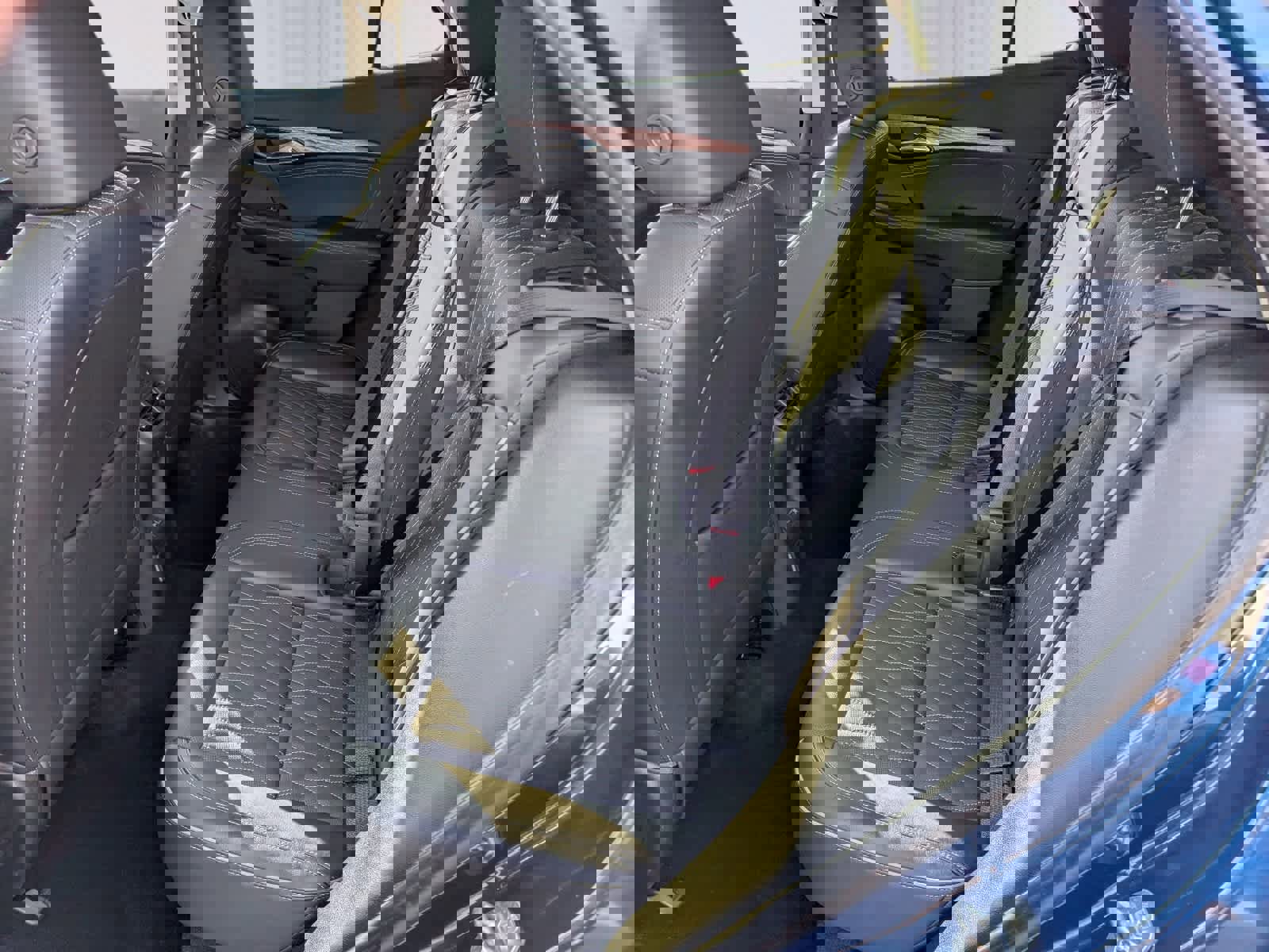 Certified 2022 Buick Envision Avenir w/ Technology Package II image 13