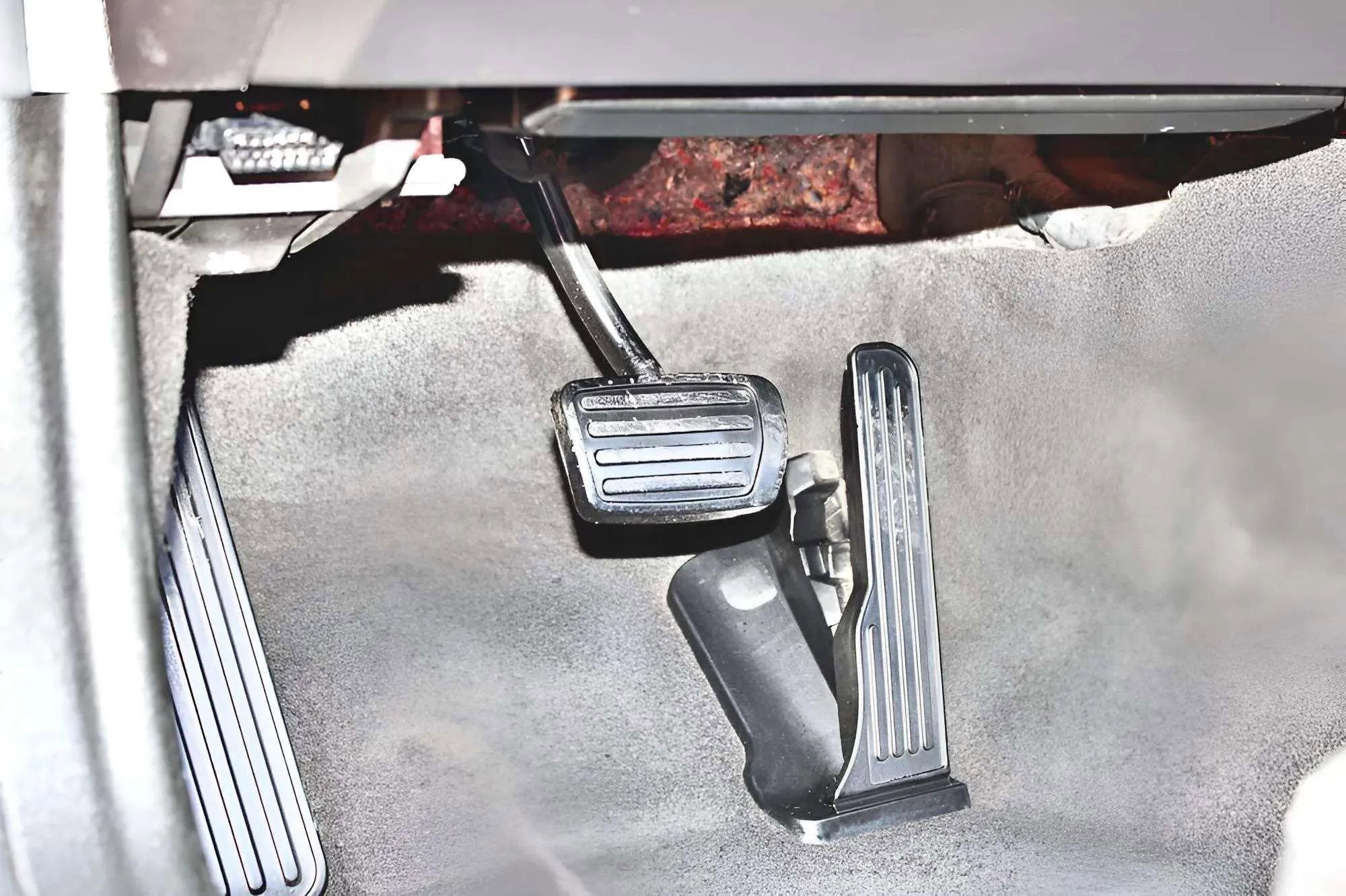 Used 2017 Chevrolet Camaro LT w/ RS Package image 10