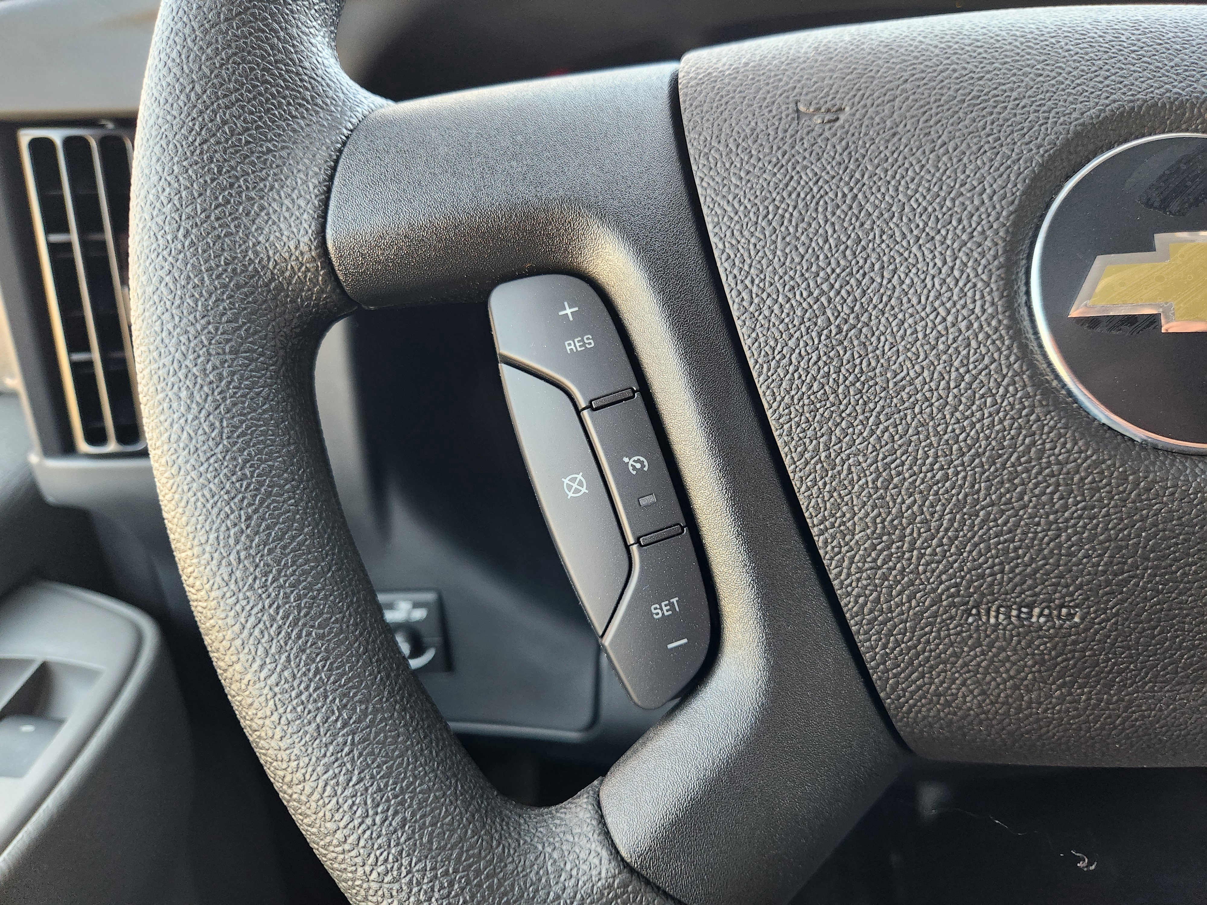 New 2025 Chevrolet Express 3500 w/ Power Convenience Package image 28