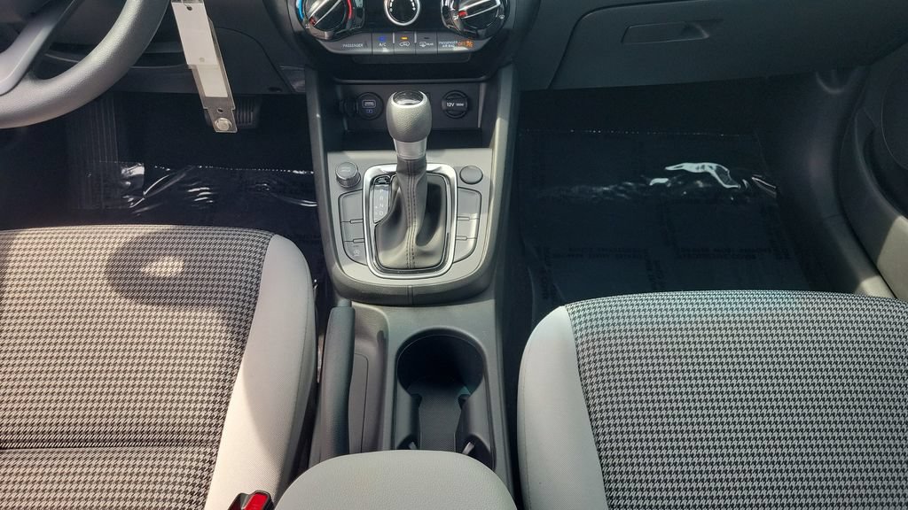 Certified 2023 Hyundai Kona SE w/ Cargo Package FWD image 15
