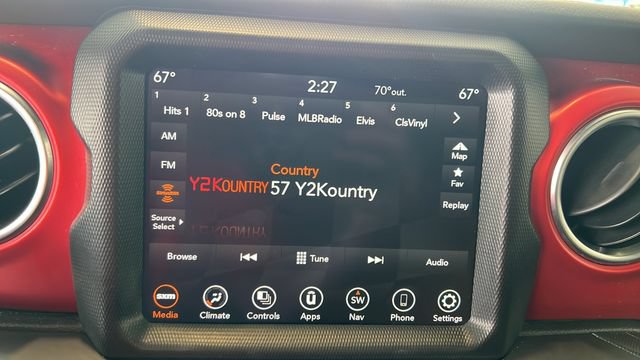 Used 2021 Jeep Wrangler Unlimited Rubicon w/ Dual Top Group AWD/4WD image 12