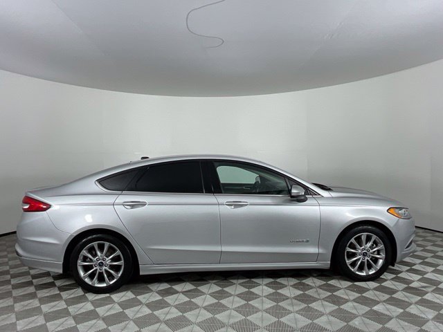 Used 2017 Ford Fusion S FWD image 4