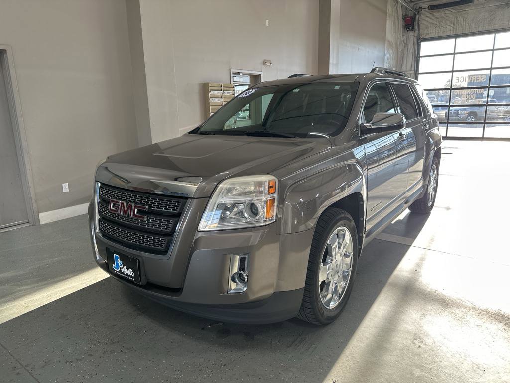 Used 2010 GMC Terrain SLT image 2