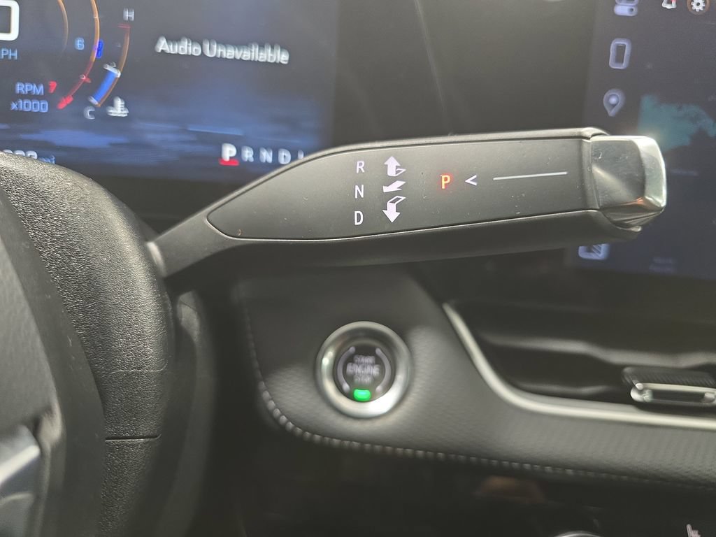Used 2025 Chevrolet Equinox LT w/ Safety and Technology Package FWD image 17