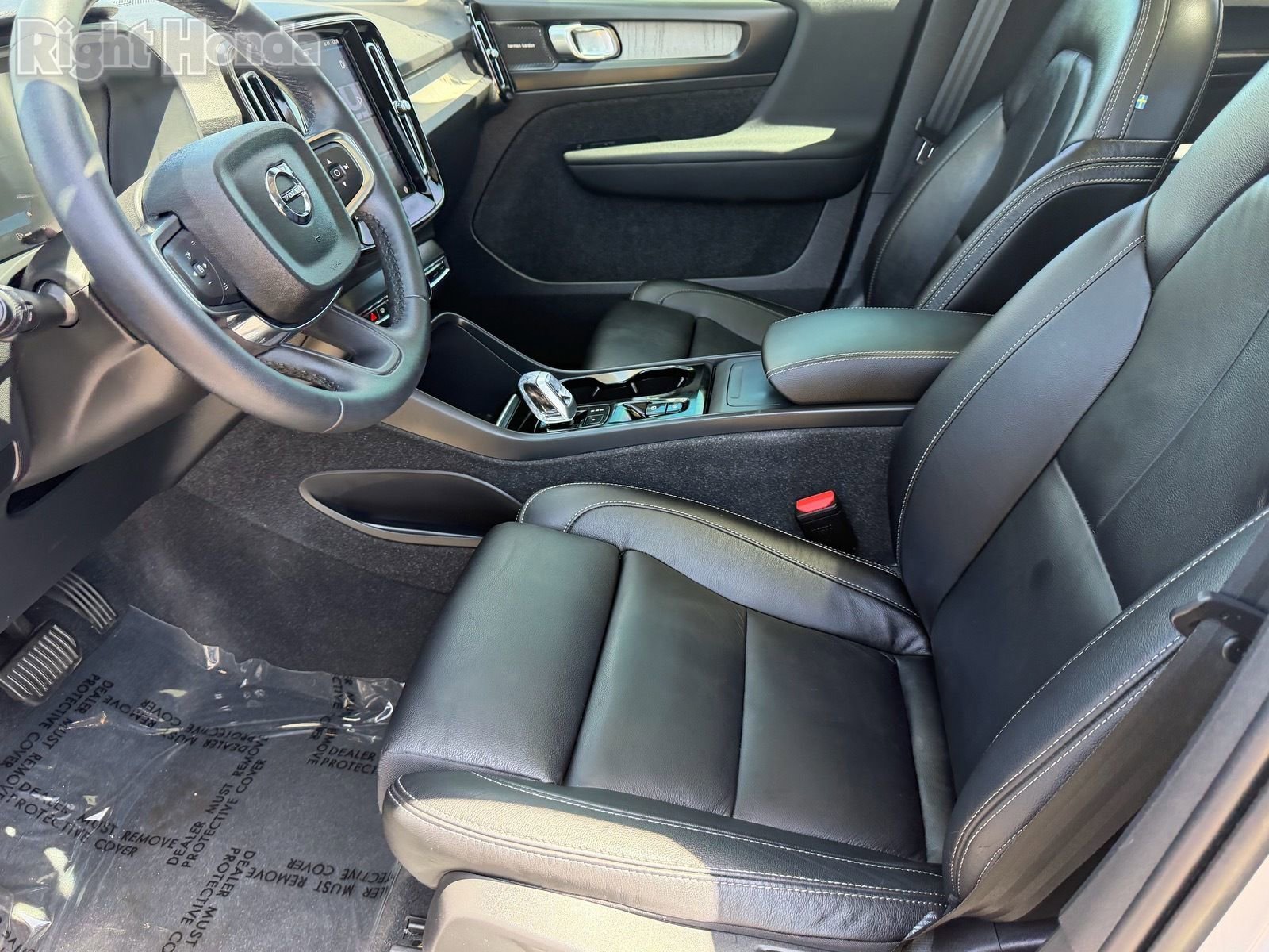 Used 2023 Volvo XC40 B5 Ultimate w/ Protection Package Premier AWD/4WD image 22