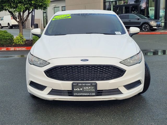 Used 2018 Ford Fusion SE image 2