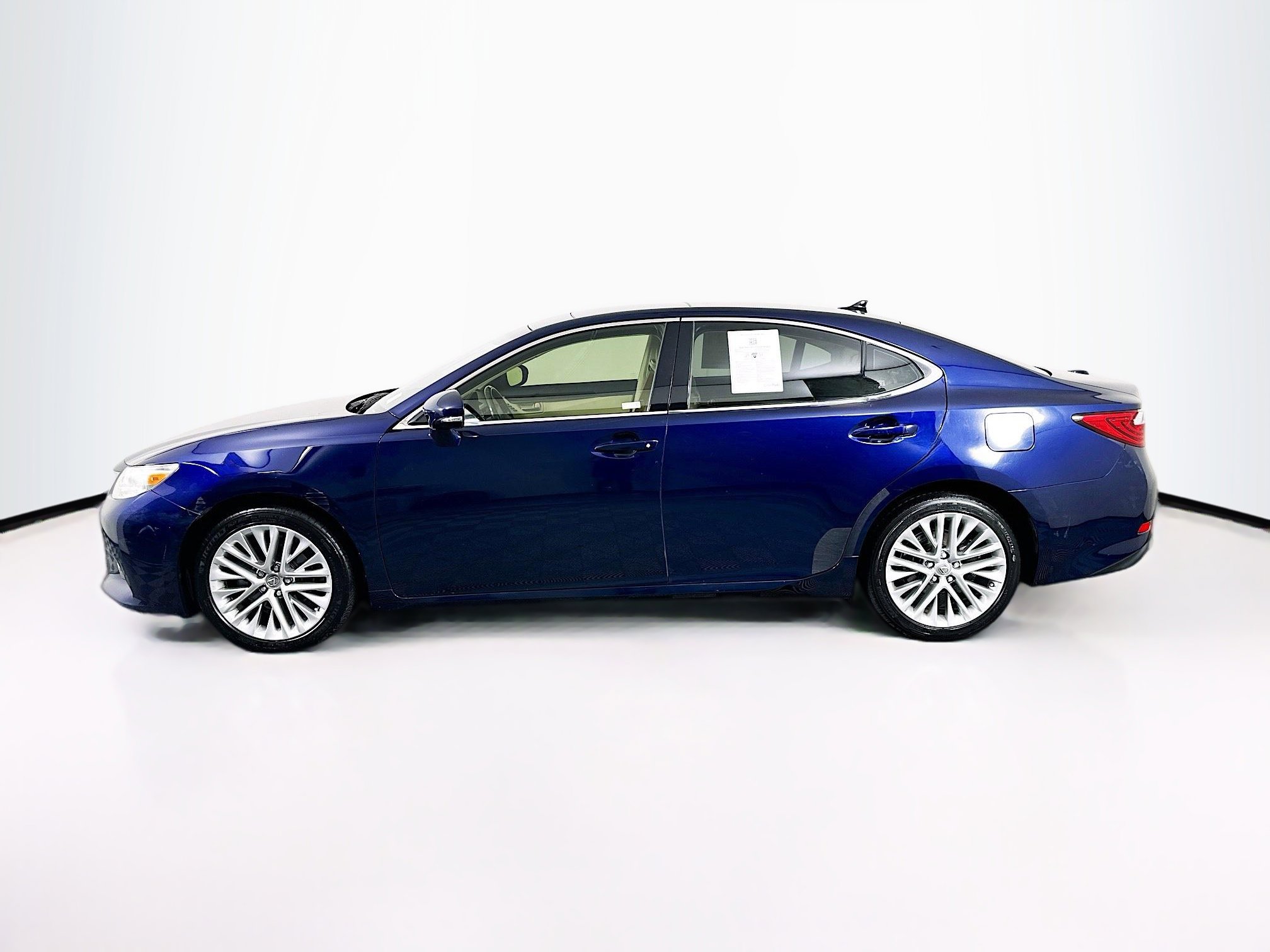 Used 2013 Lexus ES 350 FWD image 4